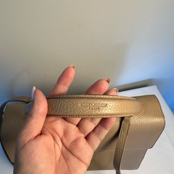 Ysl tote in beige grained leather. *lv twilly scarf not included - Picture 3 of 15